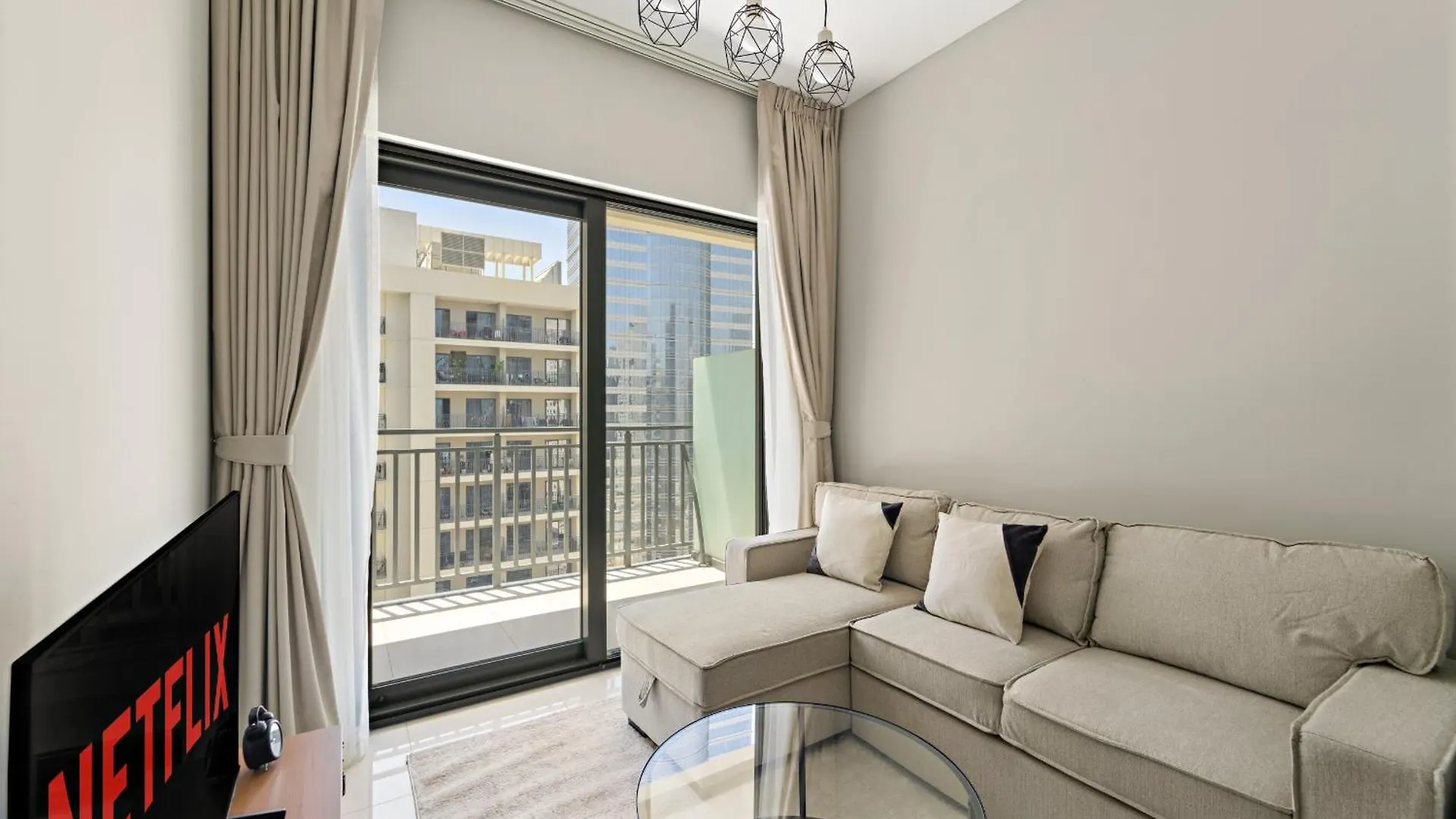 Vayk - Stylish 1 Bd In Business Bay Apartment Dubai